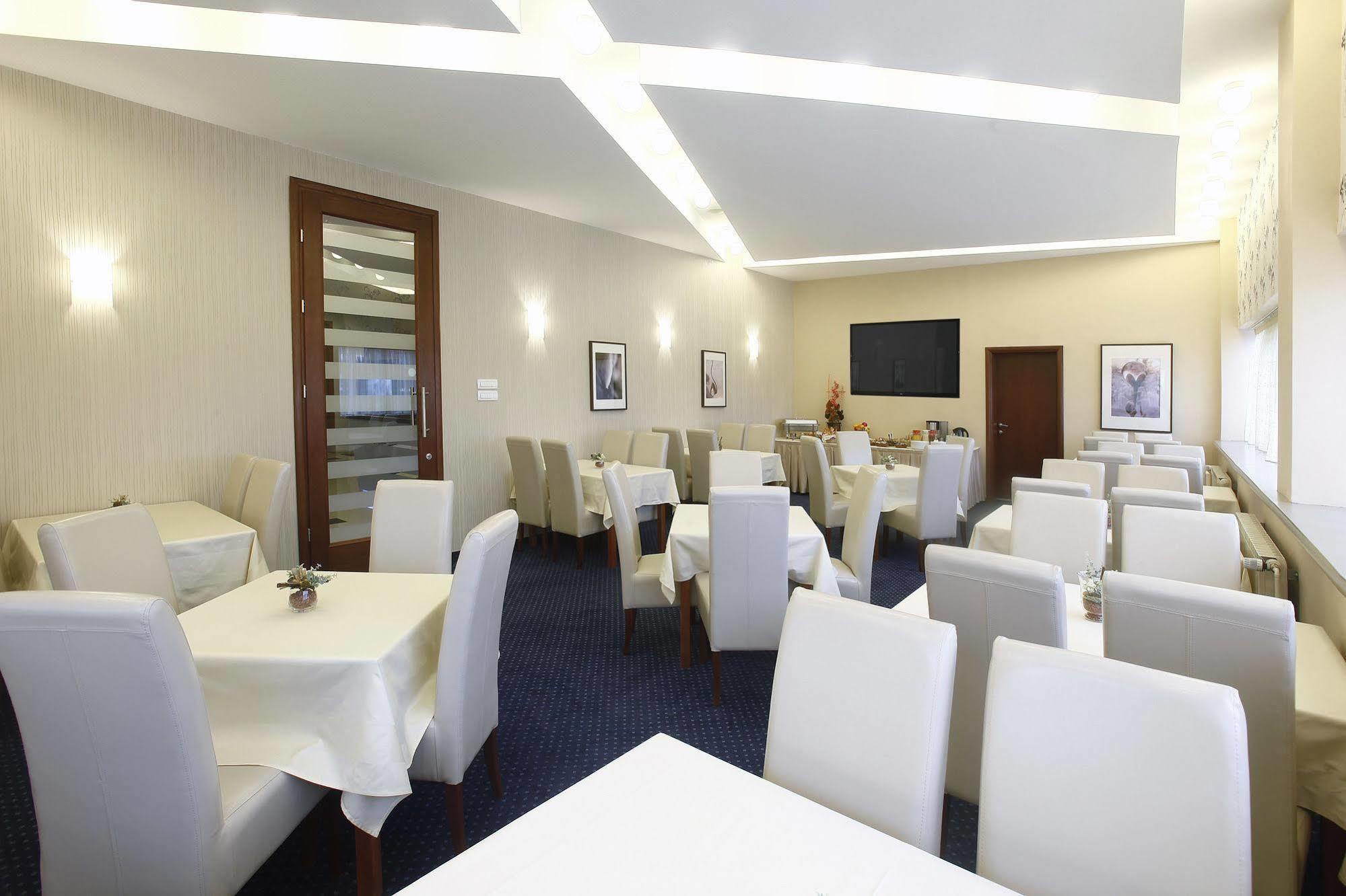 Centar 3* Skopje